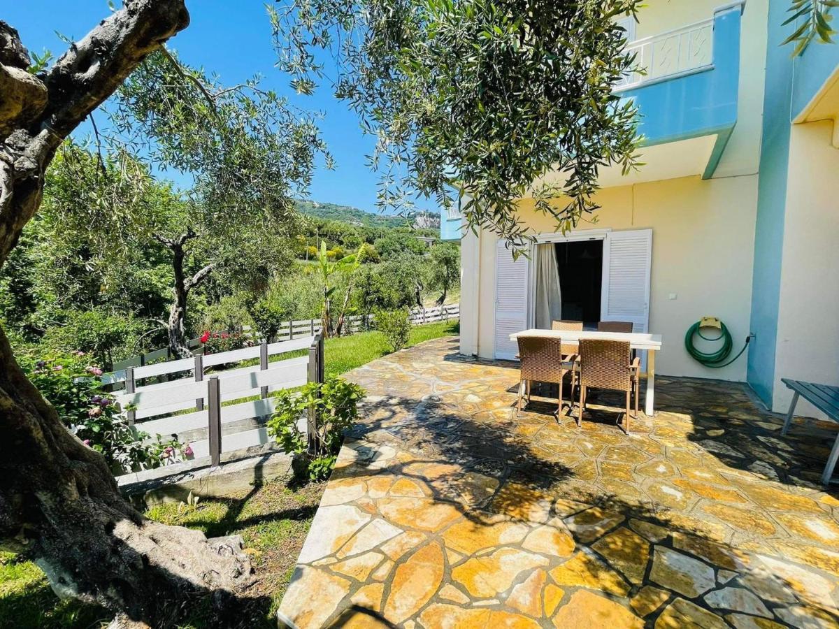 Triantis Apartments Lygia  Buitenkant foto