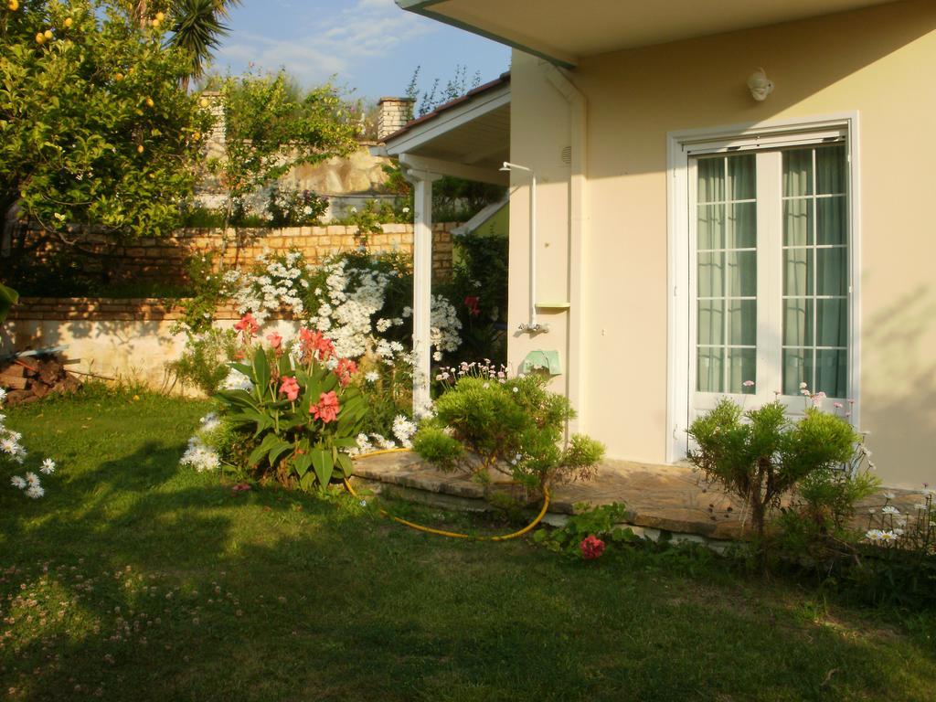 Triantis Apartments Lygia  Kamer foto