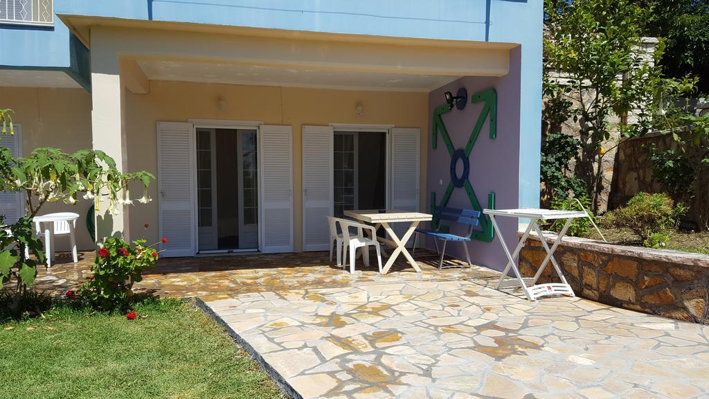 Triantis Apartments Lygia  Buitenkant foto